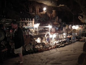 赫拉克勒斯洞穴里的纪念品商店