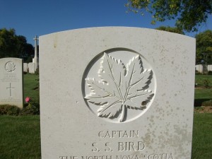 贝尼·塞尔·梅尔（Beny-Sur-Mer），法国加拿大战争公墓