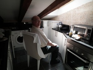 dscf2416-madrid-condo-kitchen